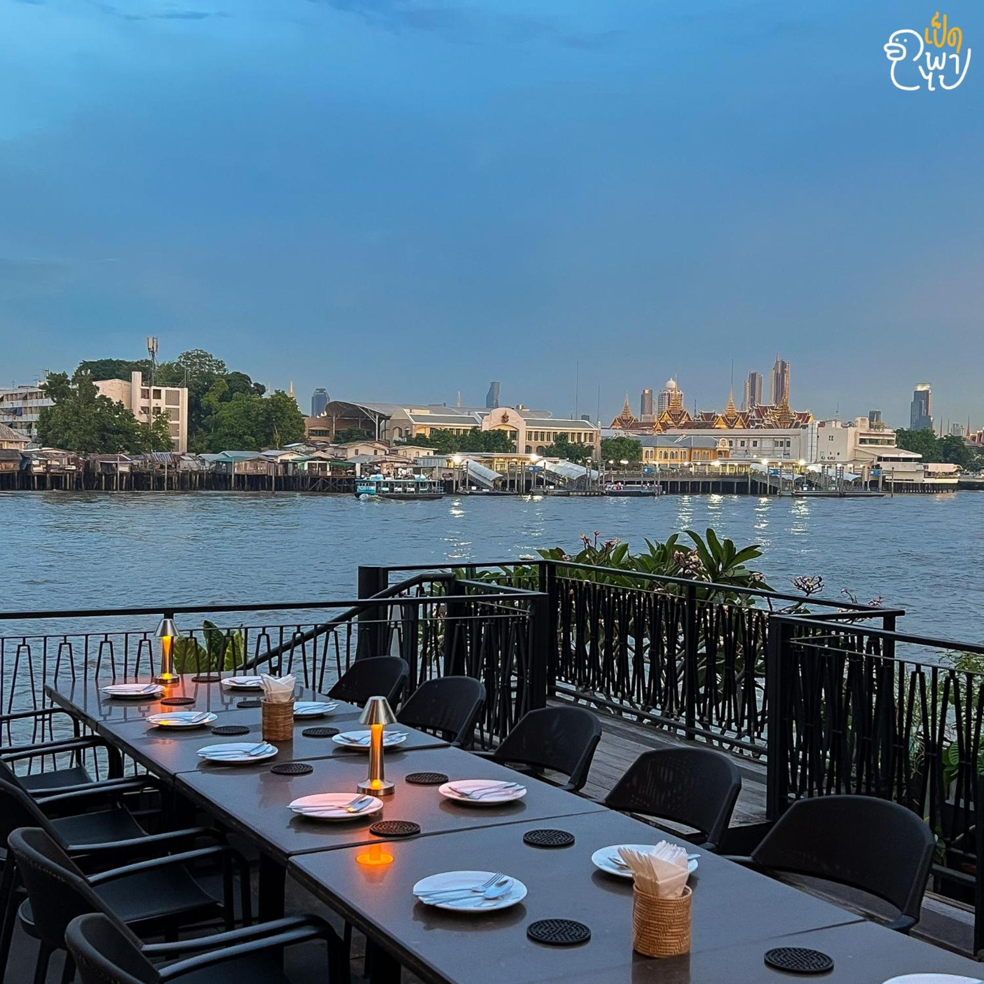 Baan Wanglang Riverside, Bangkok Exteriör bild